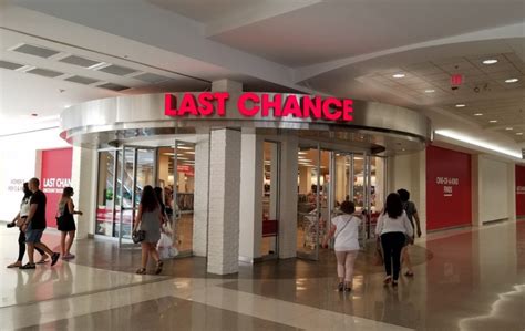 last chance nordstrom store locations.